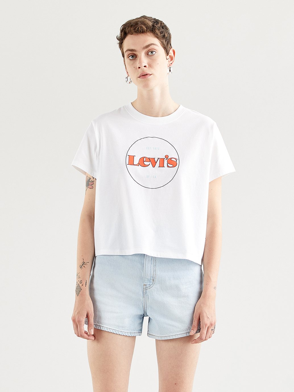 Levi's® 女用圖案校隊 T 卹