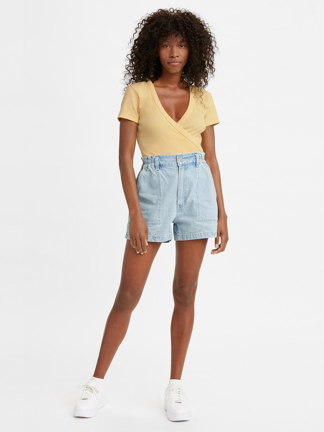 Levi's® 女士高腰 A 字牛仔短褲