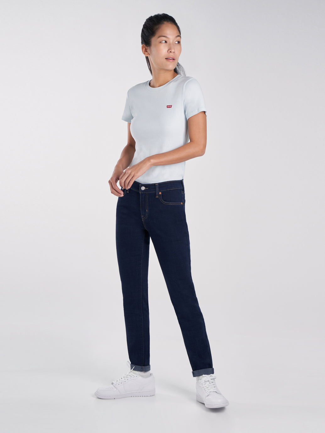 Levi's® 女款新男友風牛仔褲