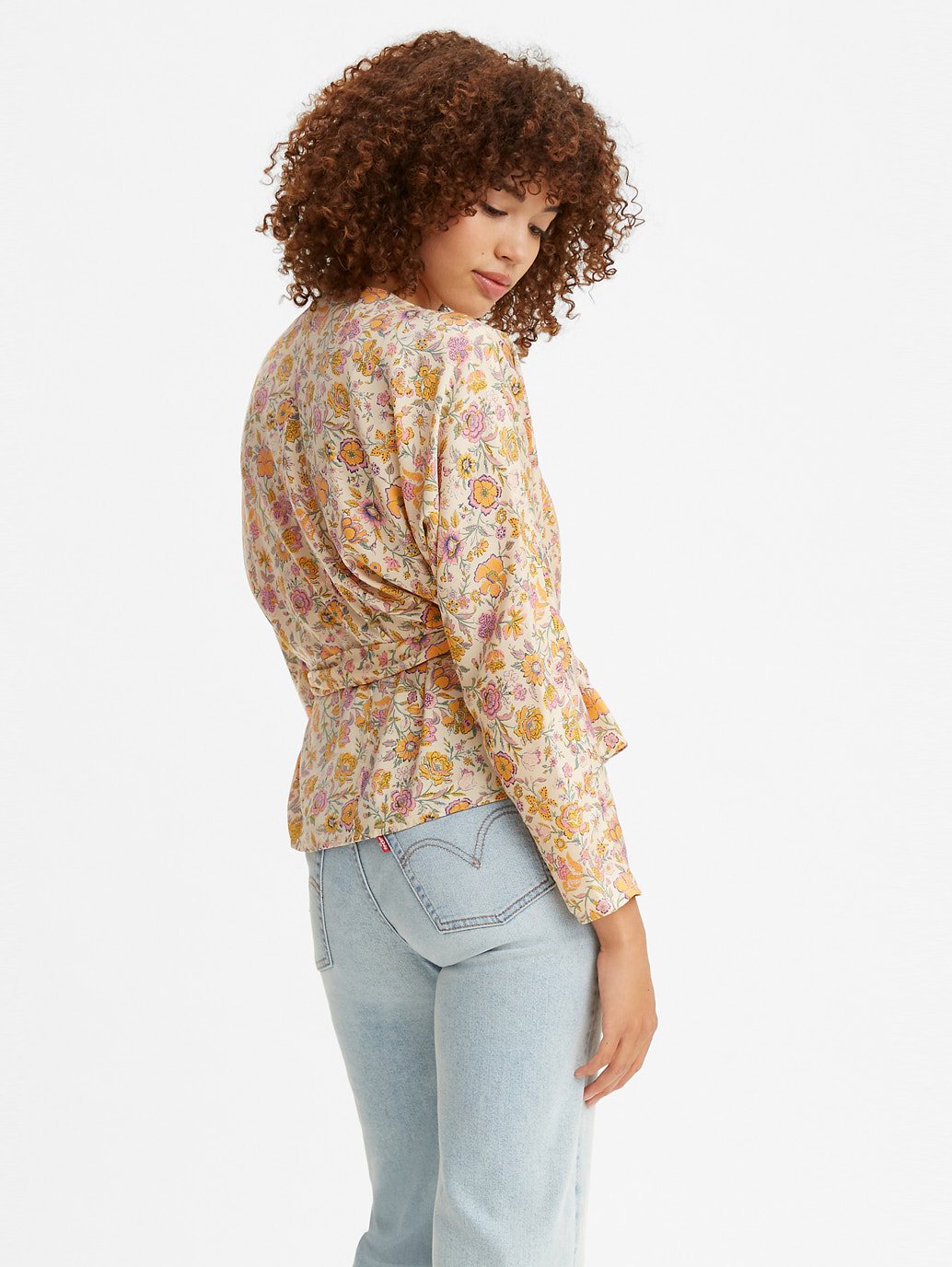 Levi's® 女款 Wendy 裹身上衣
