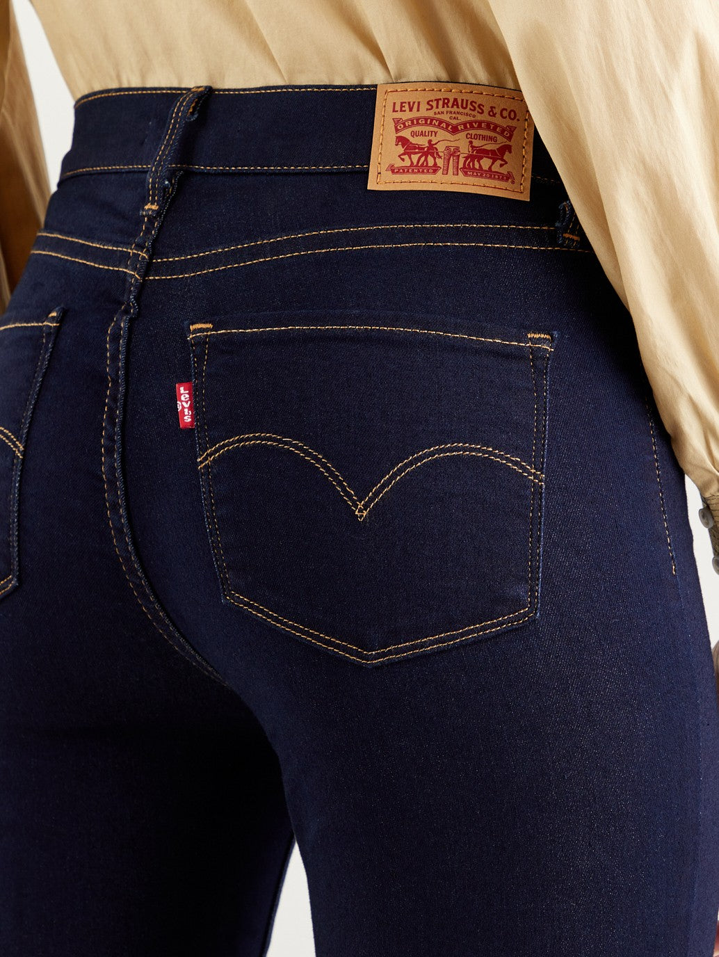 Levi's® 女士 311 塑形緊身牛仔褲
