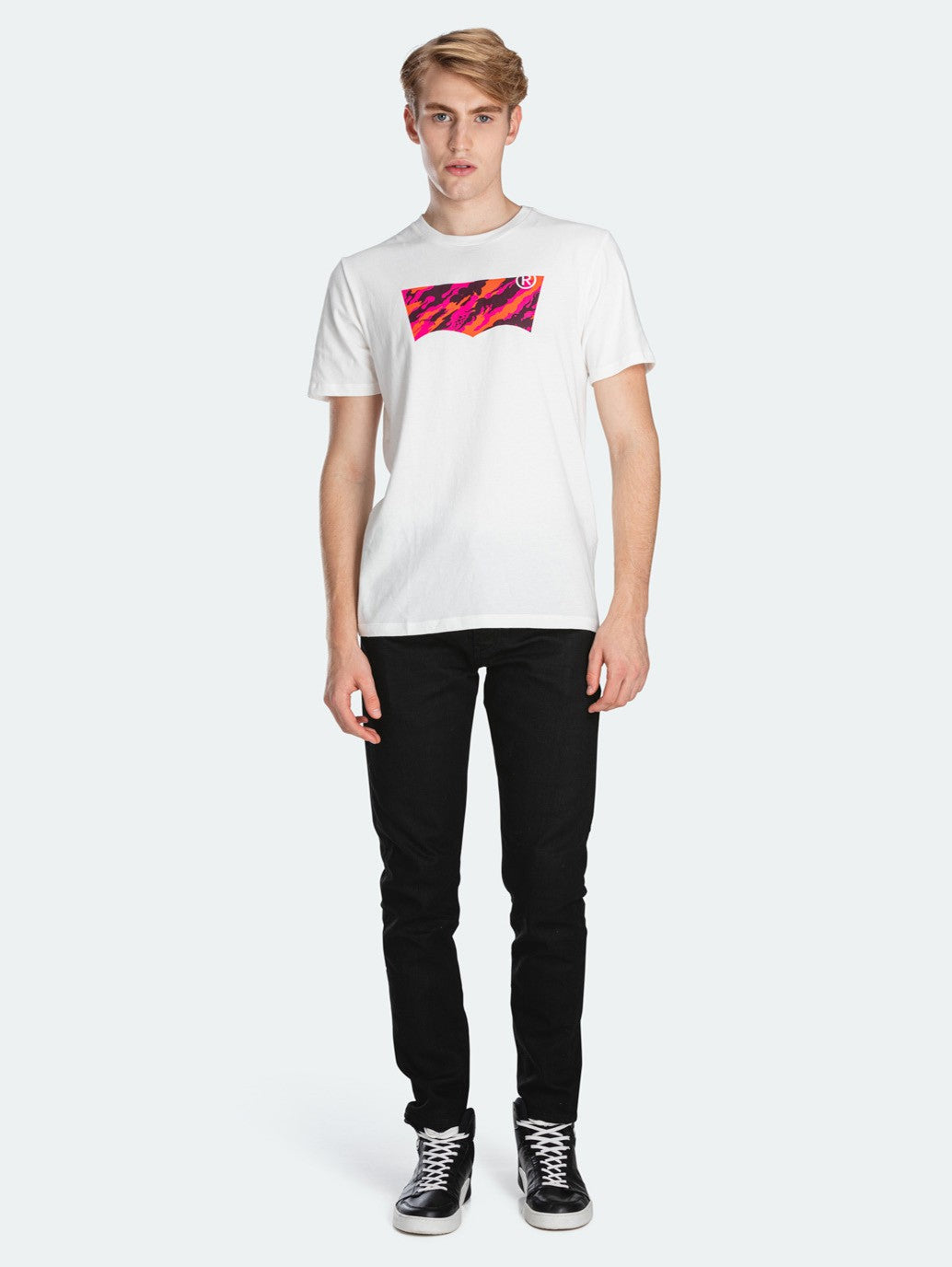 Levi's® 男士經典圖案 T 卹