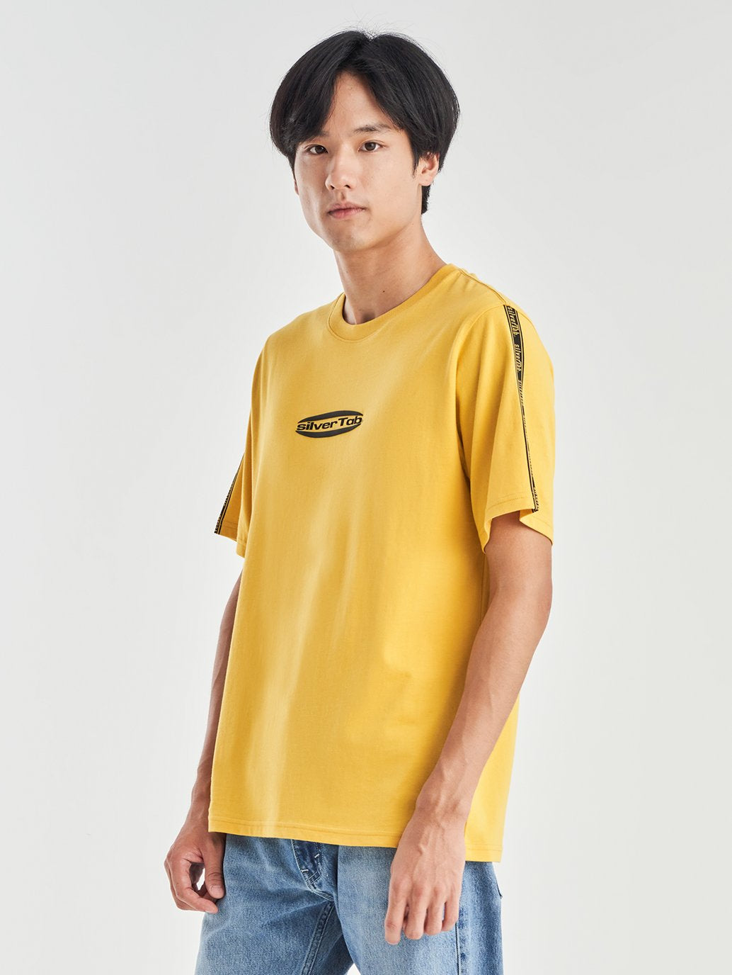 Levi's® 男士休閒短袖圖案 T 卹