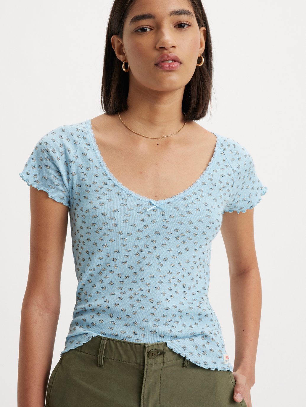 Levi's® Women's Dry Goods V-Neck T-Shirt