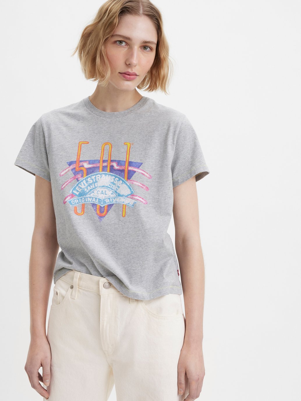 Levi's® Women's Graphic Classic Tee