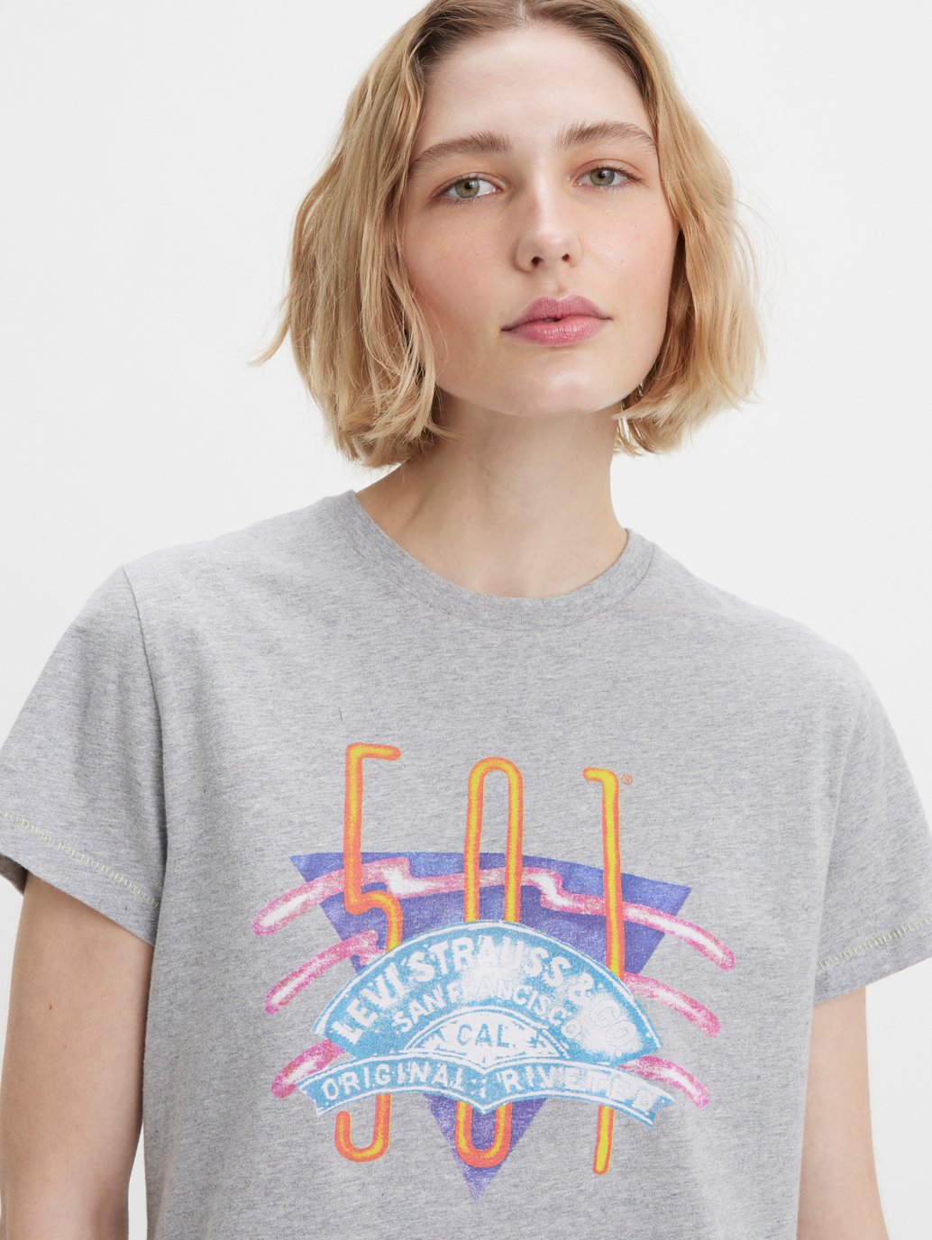 Levi's® Women's Graphic Classic Tee