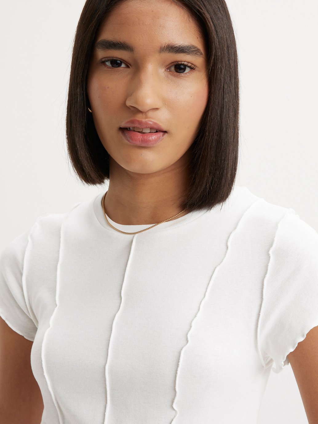 Levi's® 女式內翻式接縫 T 卹