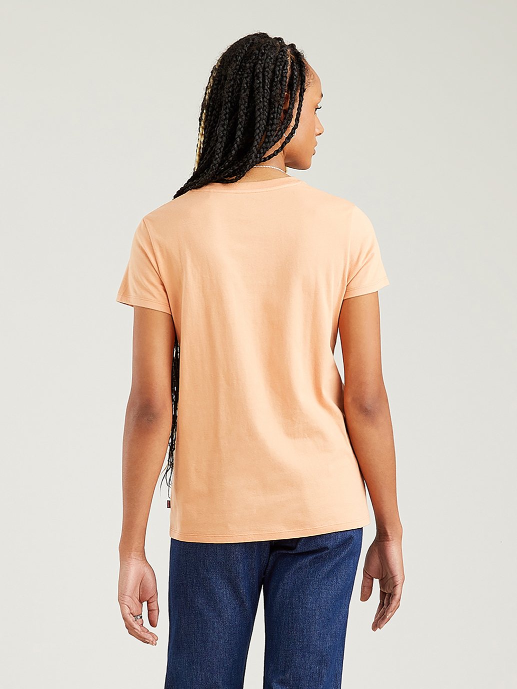 Levi's® 女用標誌完美 T 卹