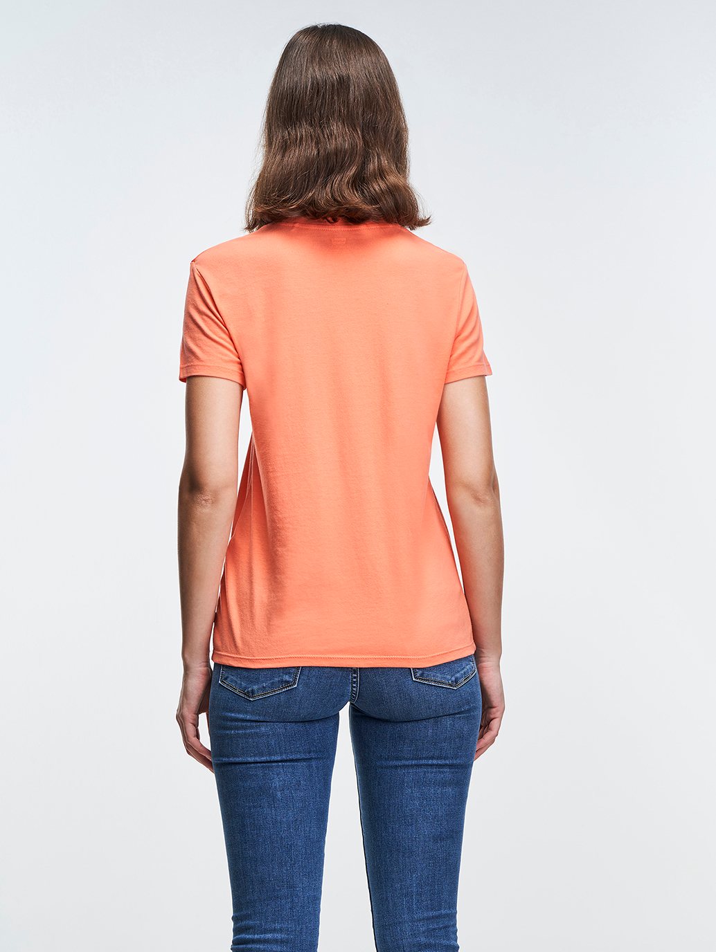 Levi's® 女用標誌完美 T 卹