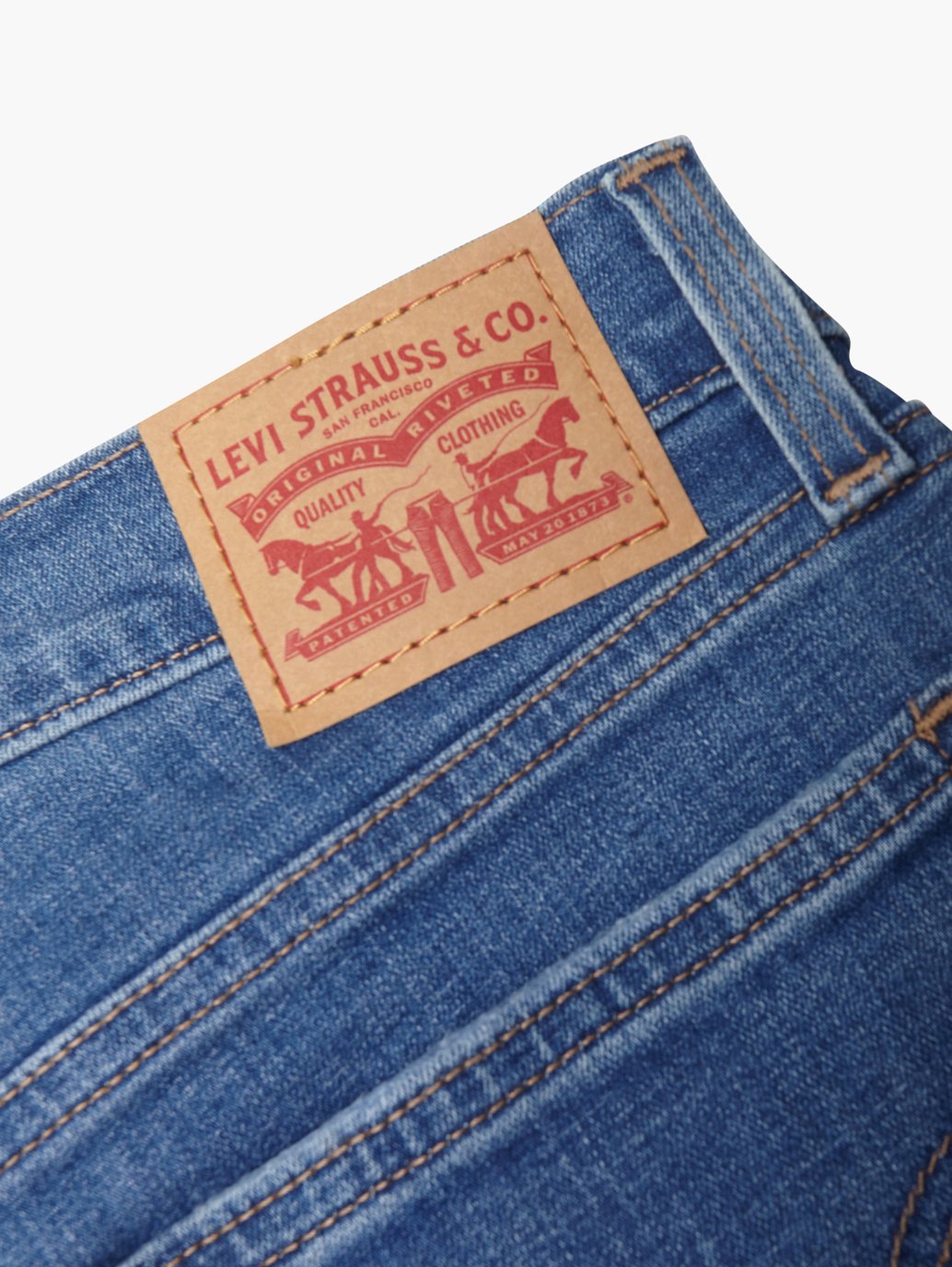 Levi's® 女款新男友風牛仔褲