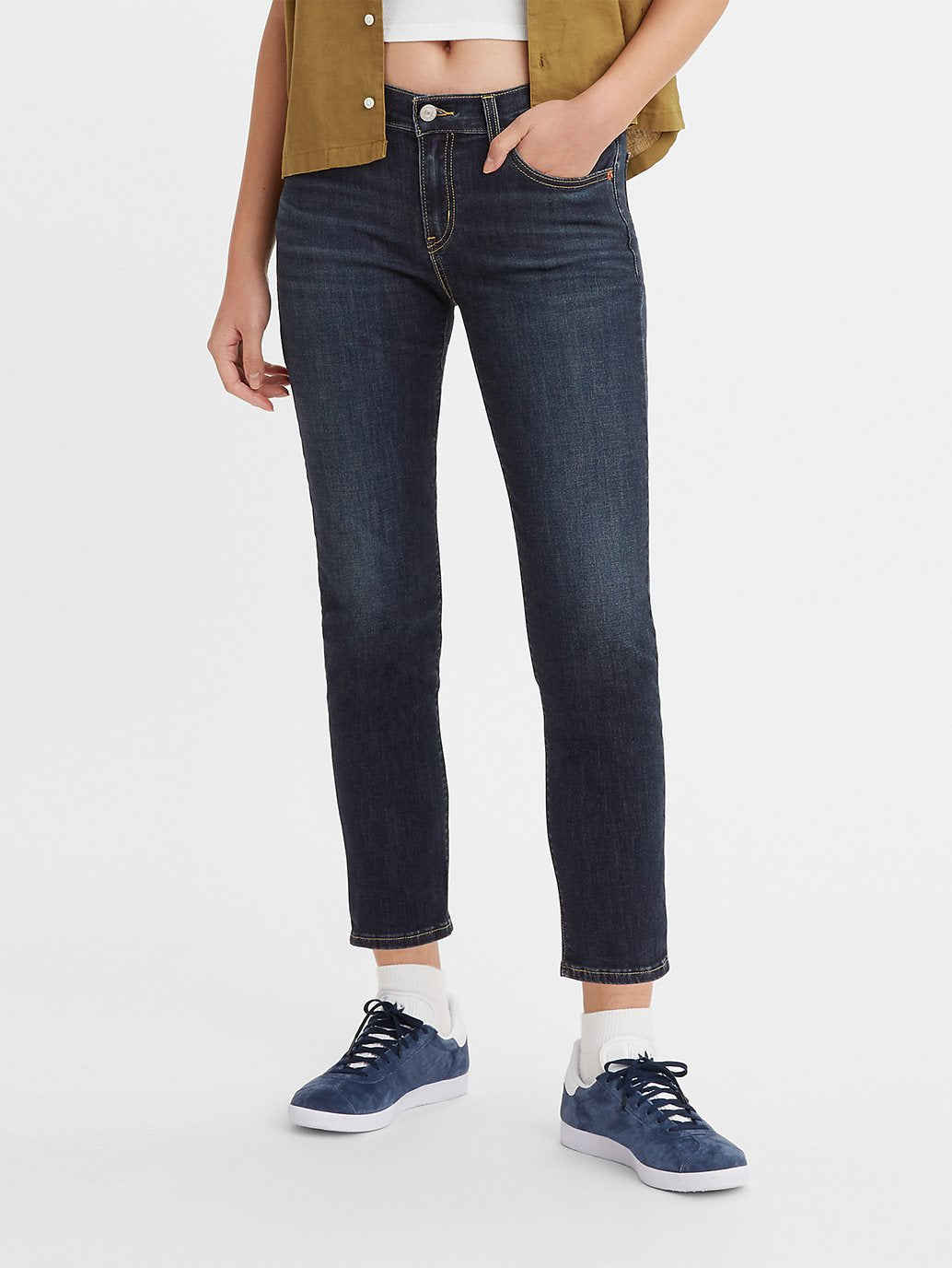 Levi's® 女款新男友風牛仔褲
