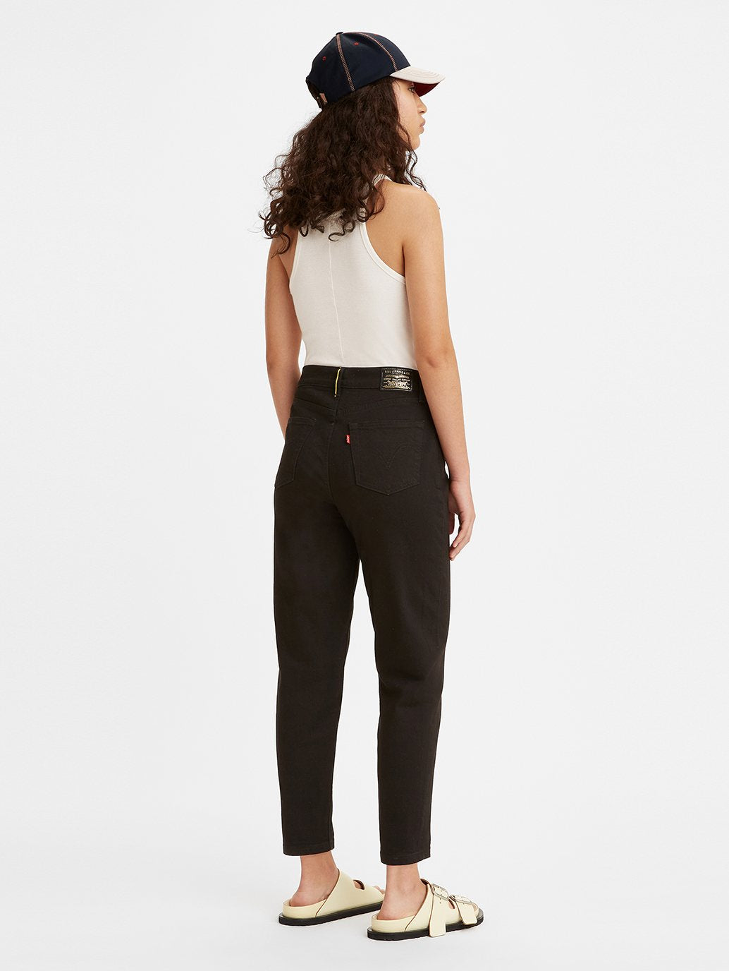 Levi's® 女款鑲邊高腰男友風牛仔褲