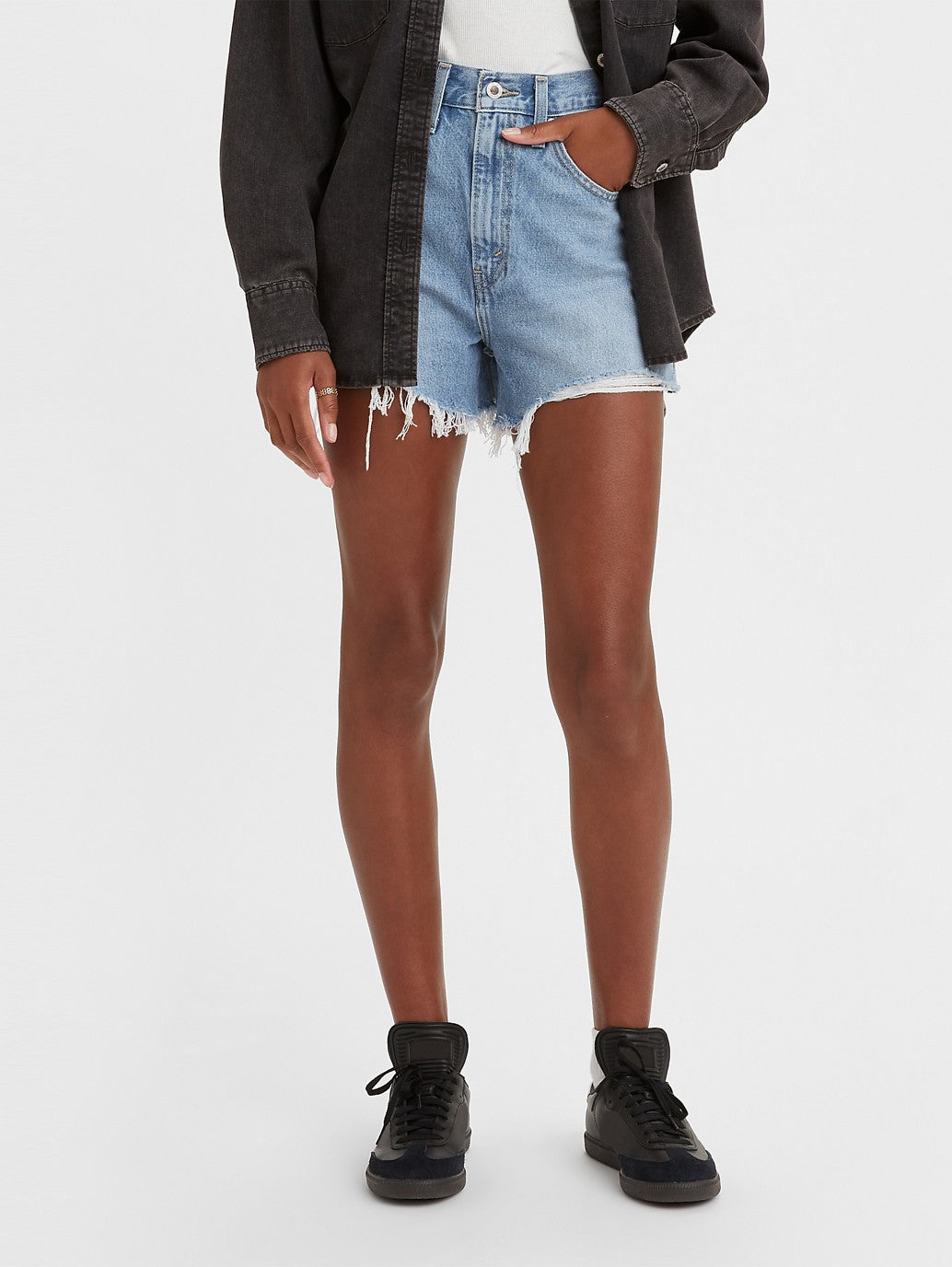Levi's® 女款 SilverTab™ 高腰媽媽短褲