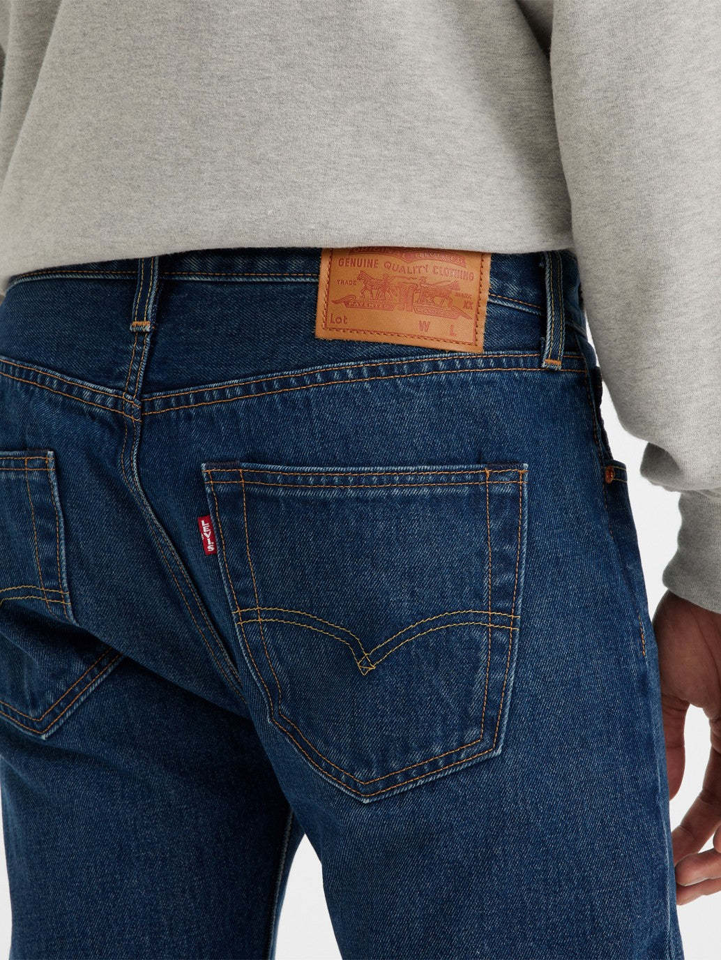 Levi's® 男款 501® 修身錐形牛仔褲