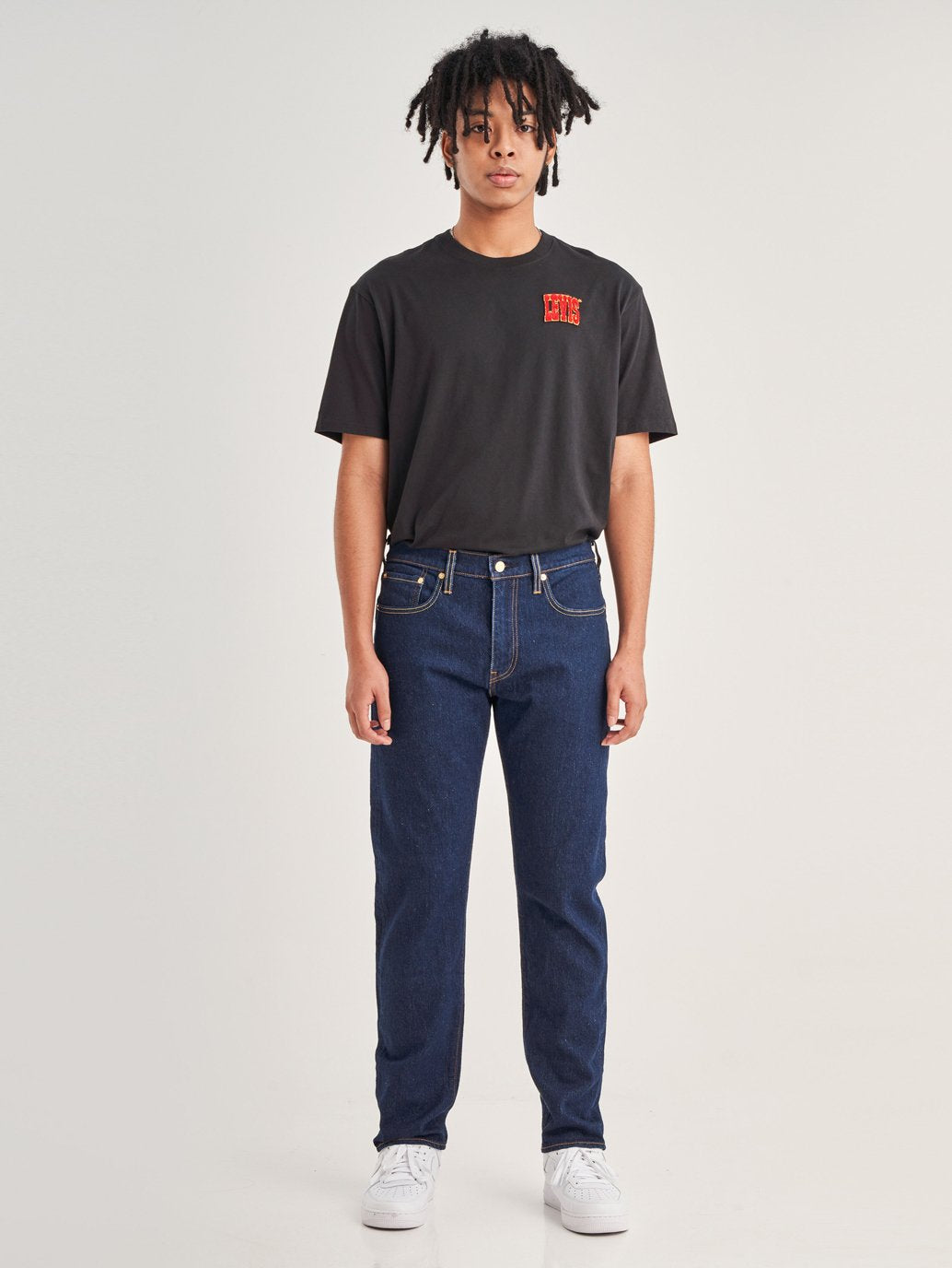 Levi's® 男款 502™ 錐形牛仔褲