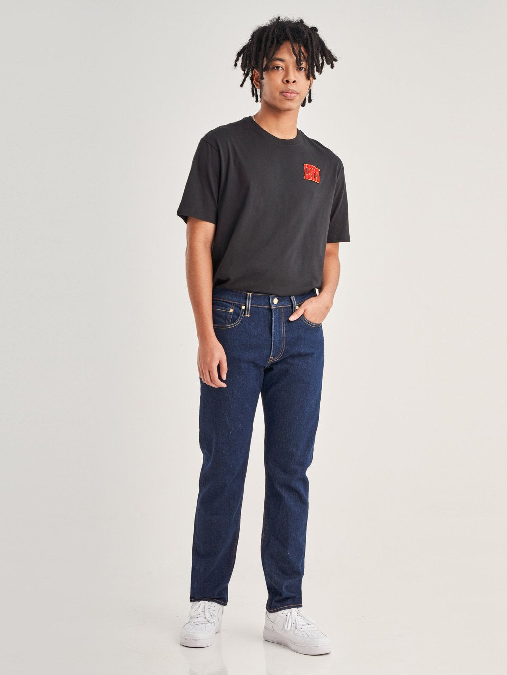 Levi's® 男款 502™ 錐形牛仔褲