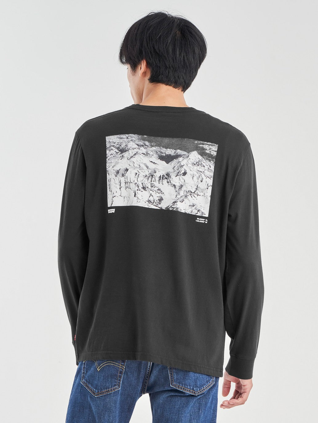 Levi's® 男士休閒長袖圖案 T 卹