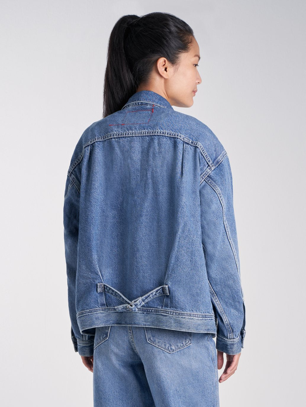 Levi's® 紅色女用卡車司機夾克
