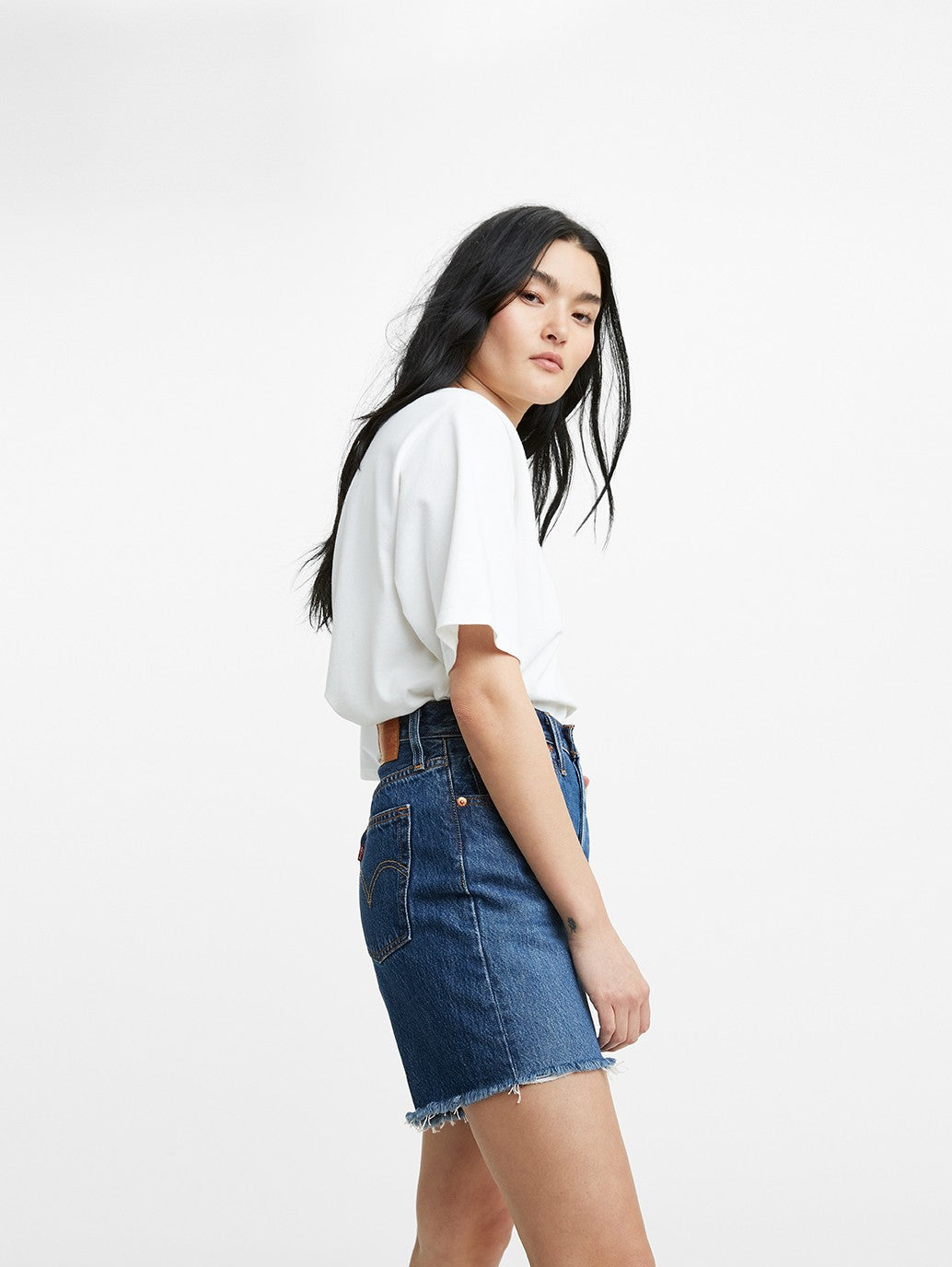 Levi's® 女士 501® Original 高腰中大腿牛仔褲短褲
