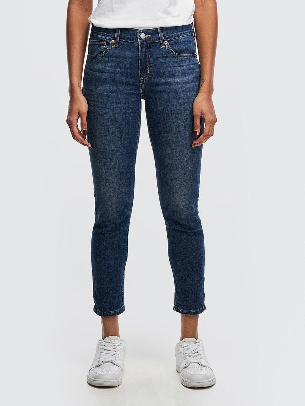 Levi's® 女式男友風中腰牛仔褲