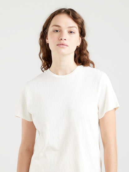 Levi's® Women's Classic Fit T-Shirt