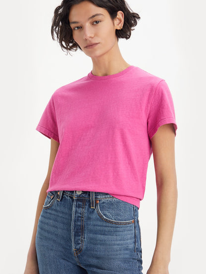 Levi's® Women's Classic Fit T-Shirt