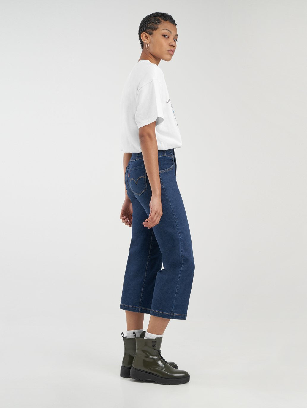 Levi's® 女款 Corset Revel 塑形九分闊腿牛仔褲