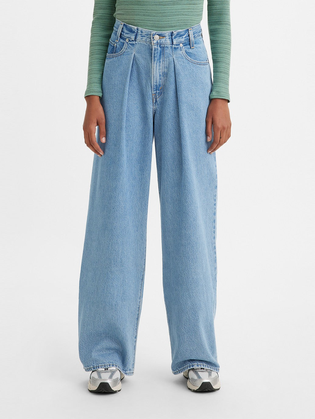 Levi's® 女用摺疊褶寬鬆牛仔褲