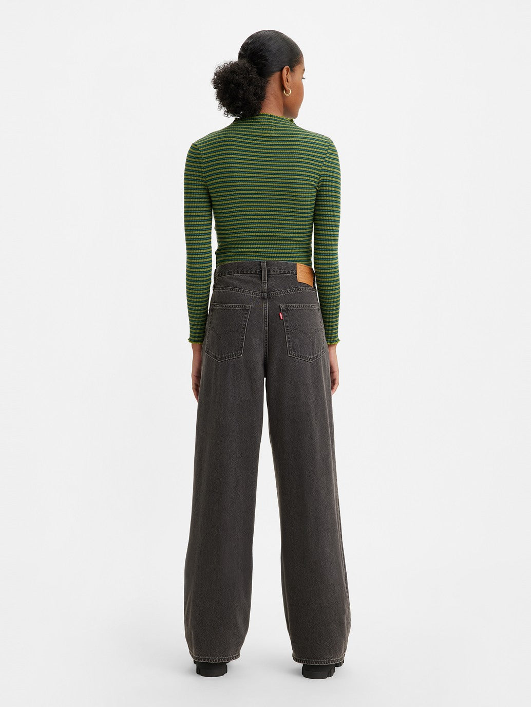 Levi's® 女用摺疊褶寬鬆牛仔褲