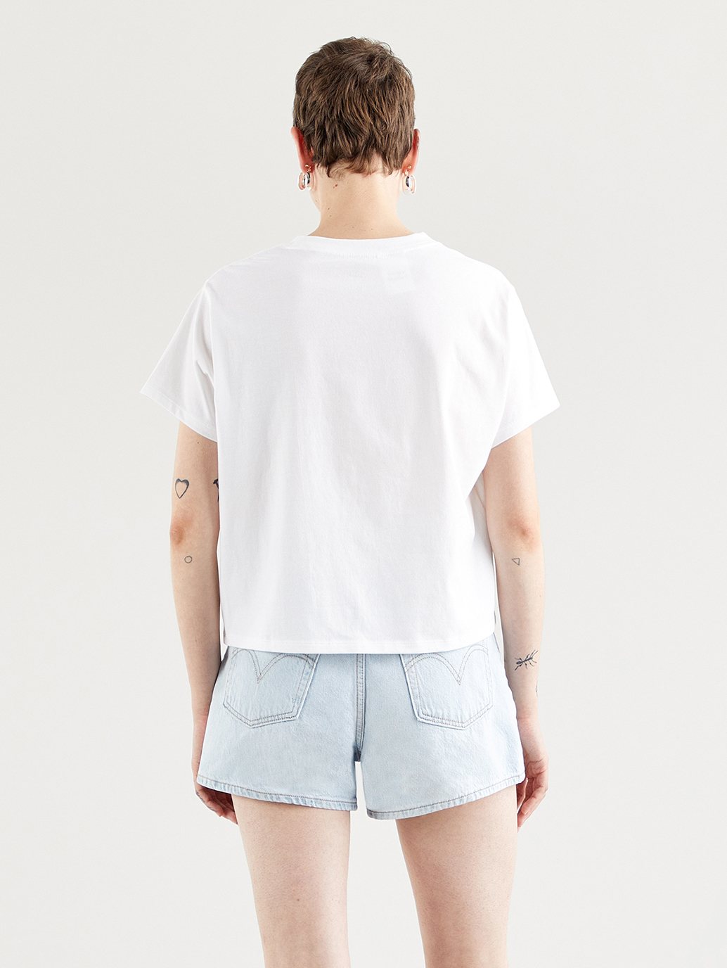 Levi's® 女用圖案校隊 T 卹