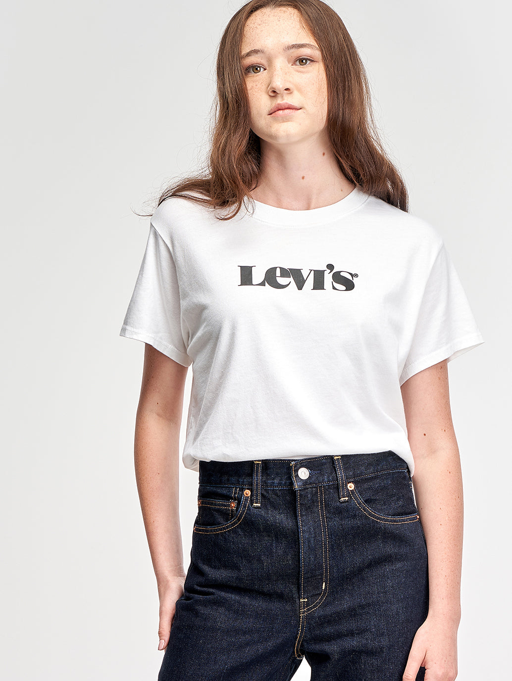 Levi's® 女用圖案校隊 T 卹