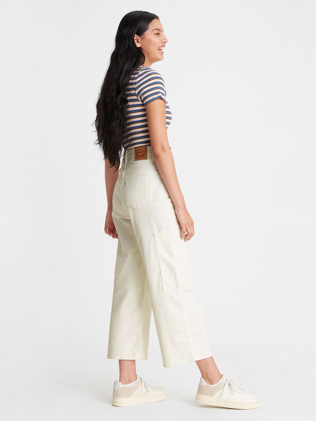 Levi's® 女款高腰寬腿九分實用褲
