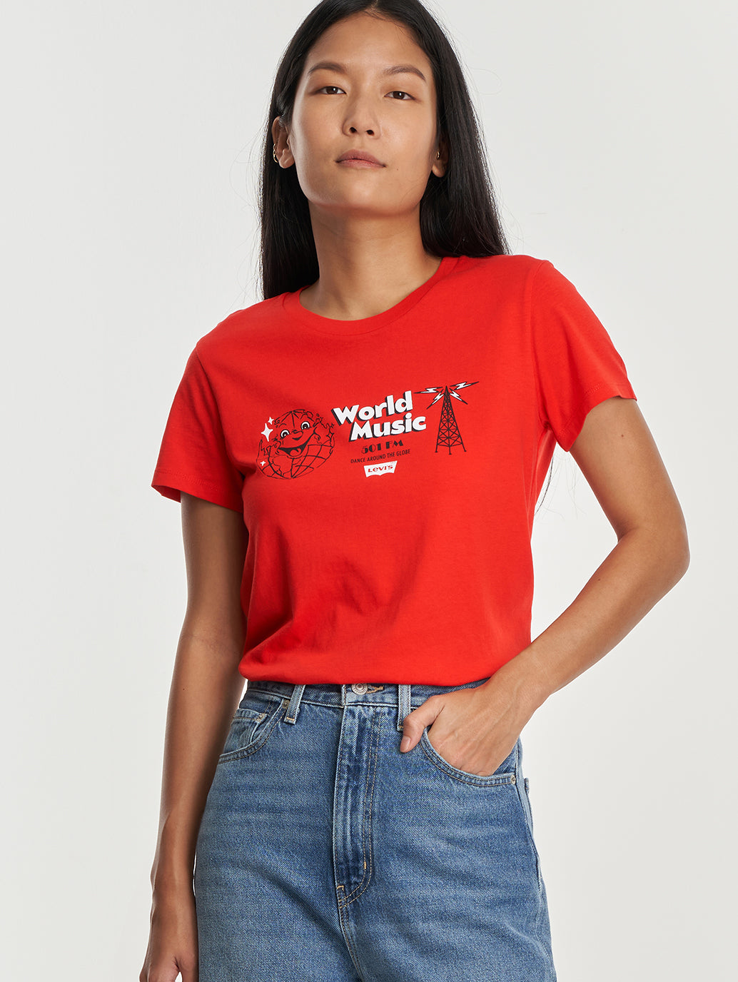 Levi's® 女用標誌完美 T 卹