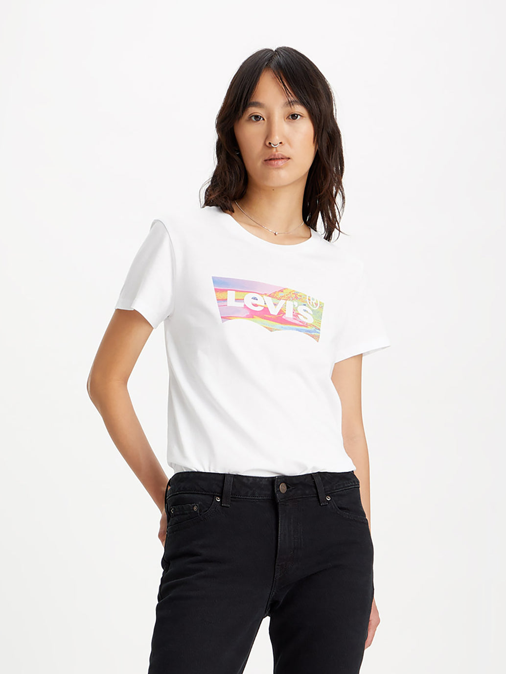 Levi's® 女用標誌完美 T 卹