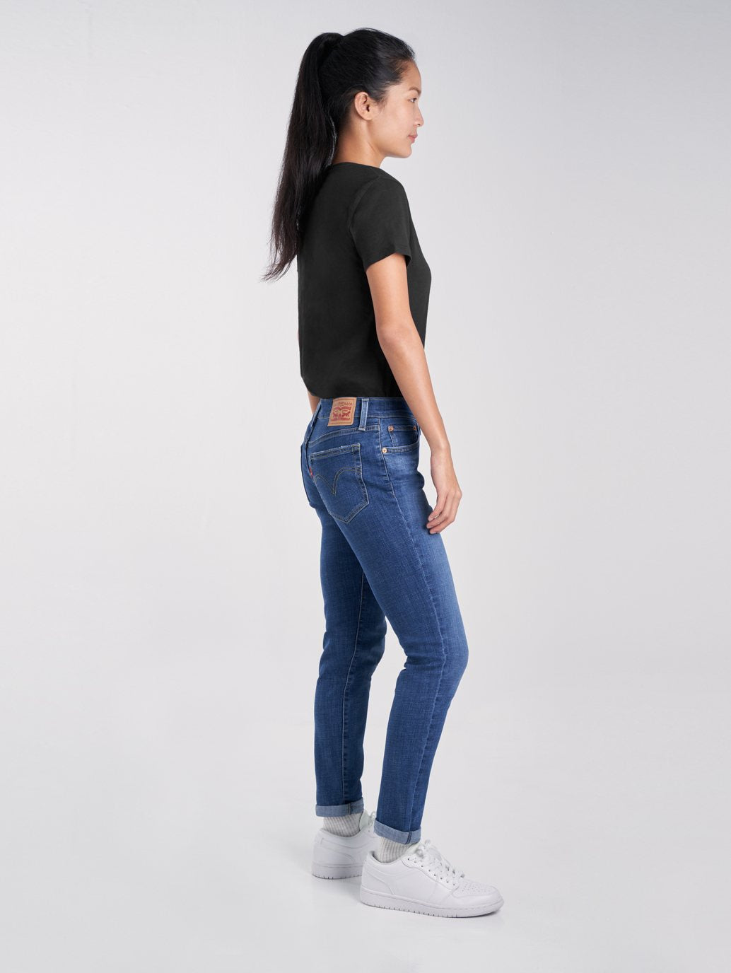 Levi's® 女款新男友風牛仔褲