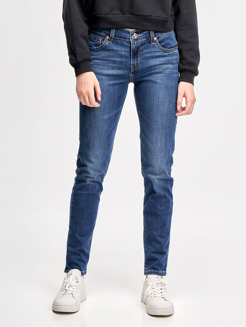 Levi's® 女款新男友風牛仔褲
