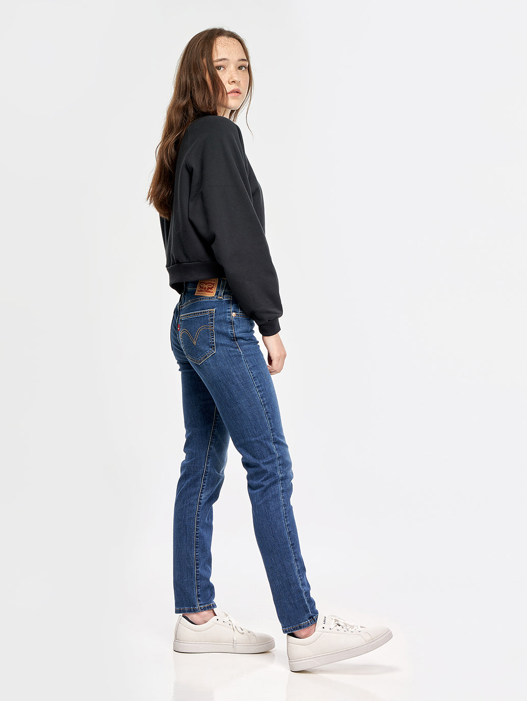 Levi's® 女款新男友風牛仔褲