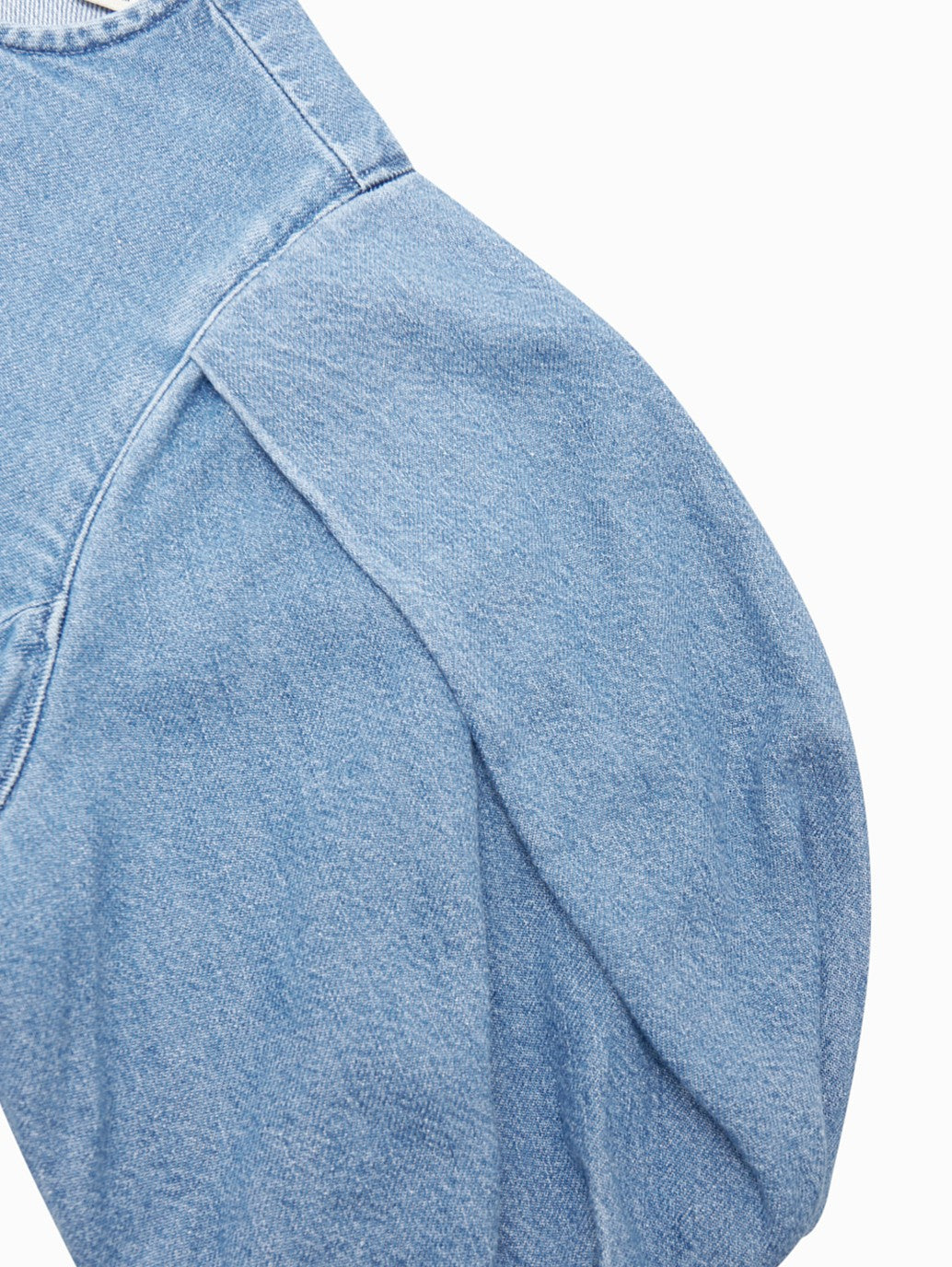 Levi's® Women's Zaida Sculptural Blouse