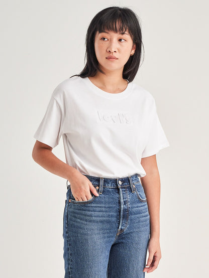 Levi's® 女士短袖男友風格圖案 T 卹